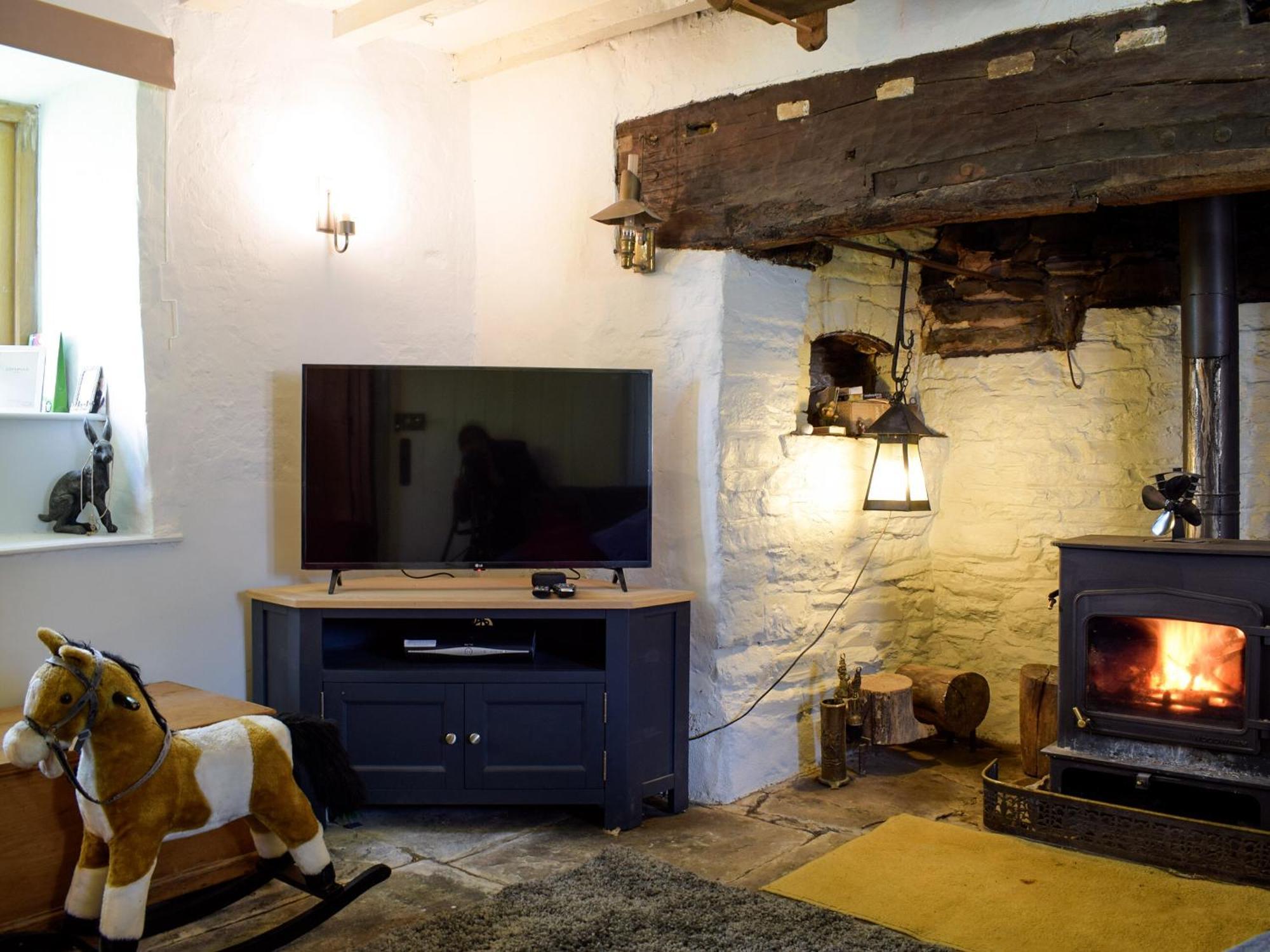 Lower Goytre Farmhouse Llanfair Waterdine Eksteriør billede