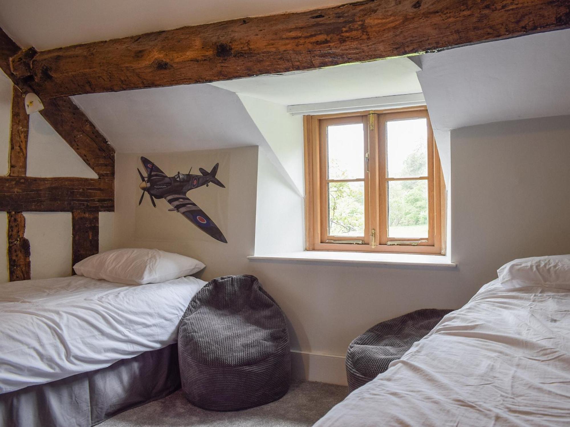 Lower Goytre Farmhouse Llanfair Waterdine Eksteriør billede